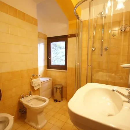Holiday home Atmospheric Holiday In With Enclosed Garden *